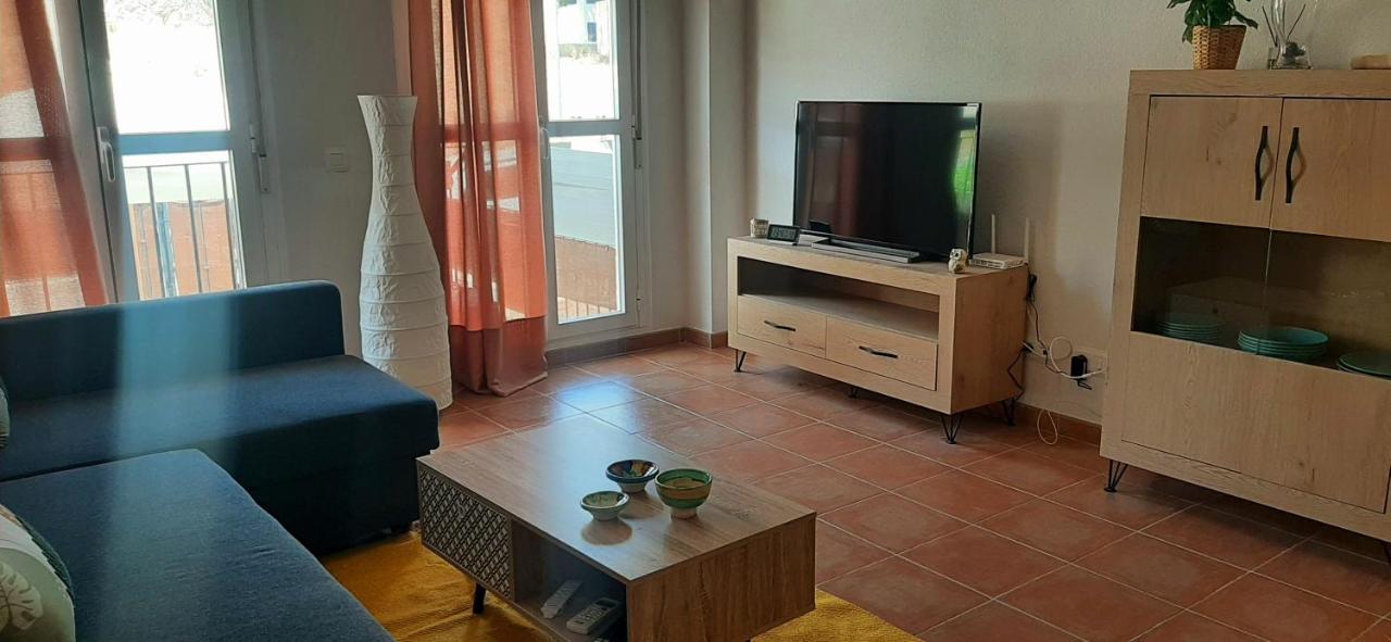 La Casa De La Fama - Apartamento Con Patio Exterior カルボネラス エクステリア 写真