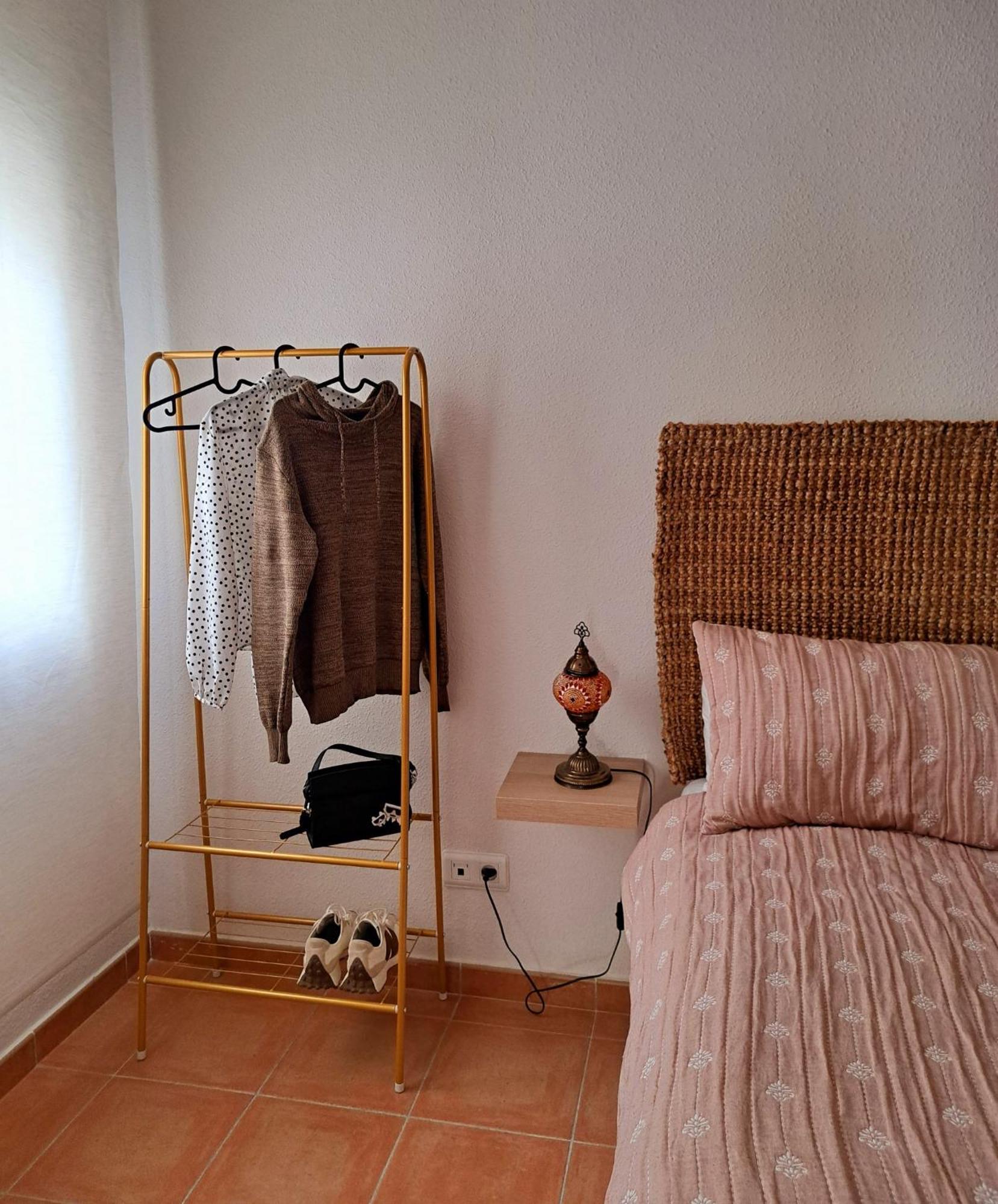 La Casa De La Fama - Apartamento Con Patio Exterior カルボネラス エクステリア 写真